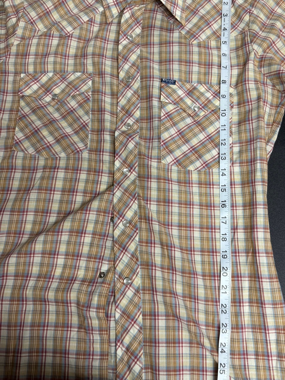 Wrangler Men's Multi-Color Plaid Button-Down Shirt